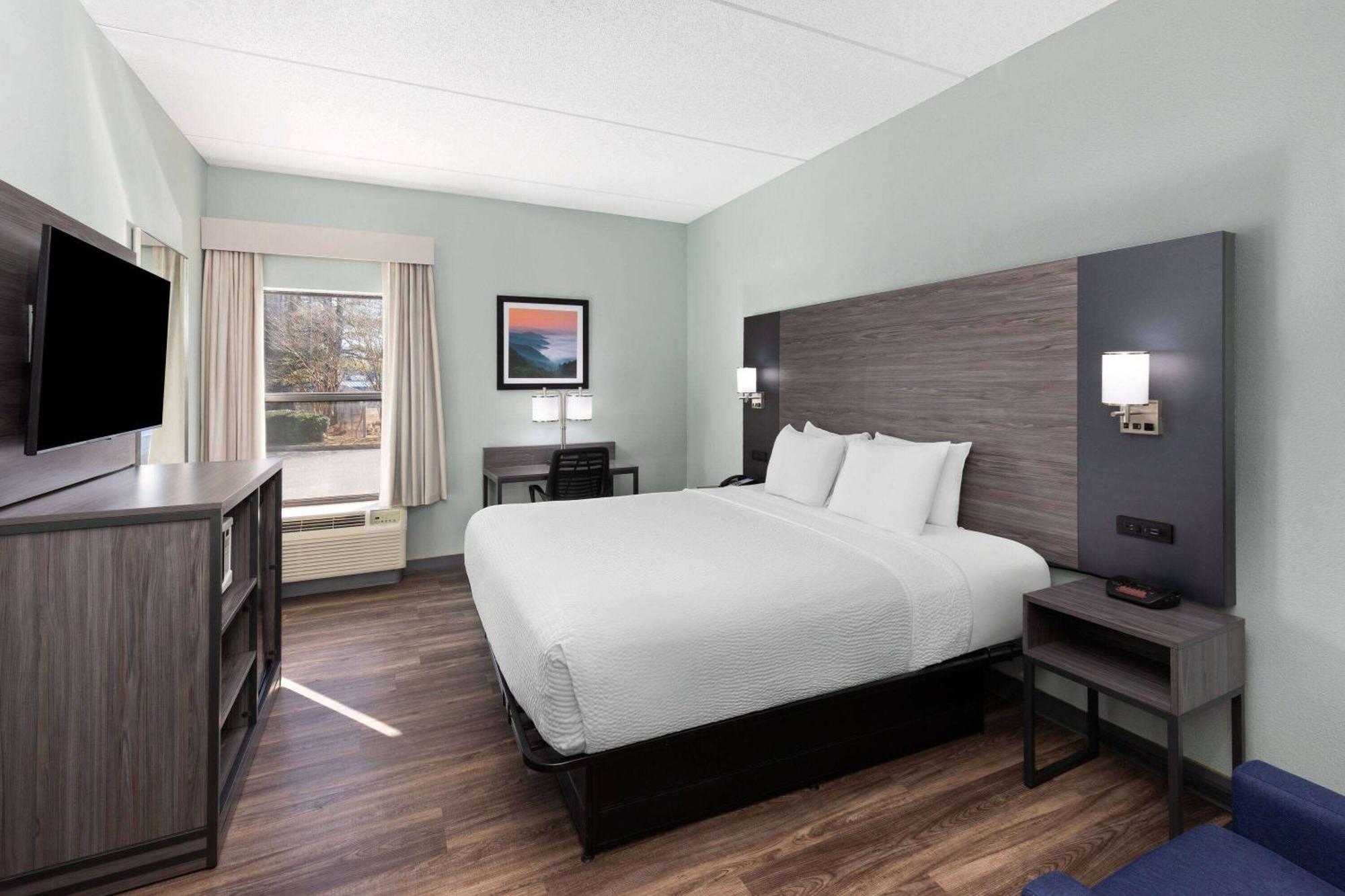 Hotel Baymont By Wyndham Creedmoor Exteriér fotografie