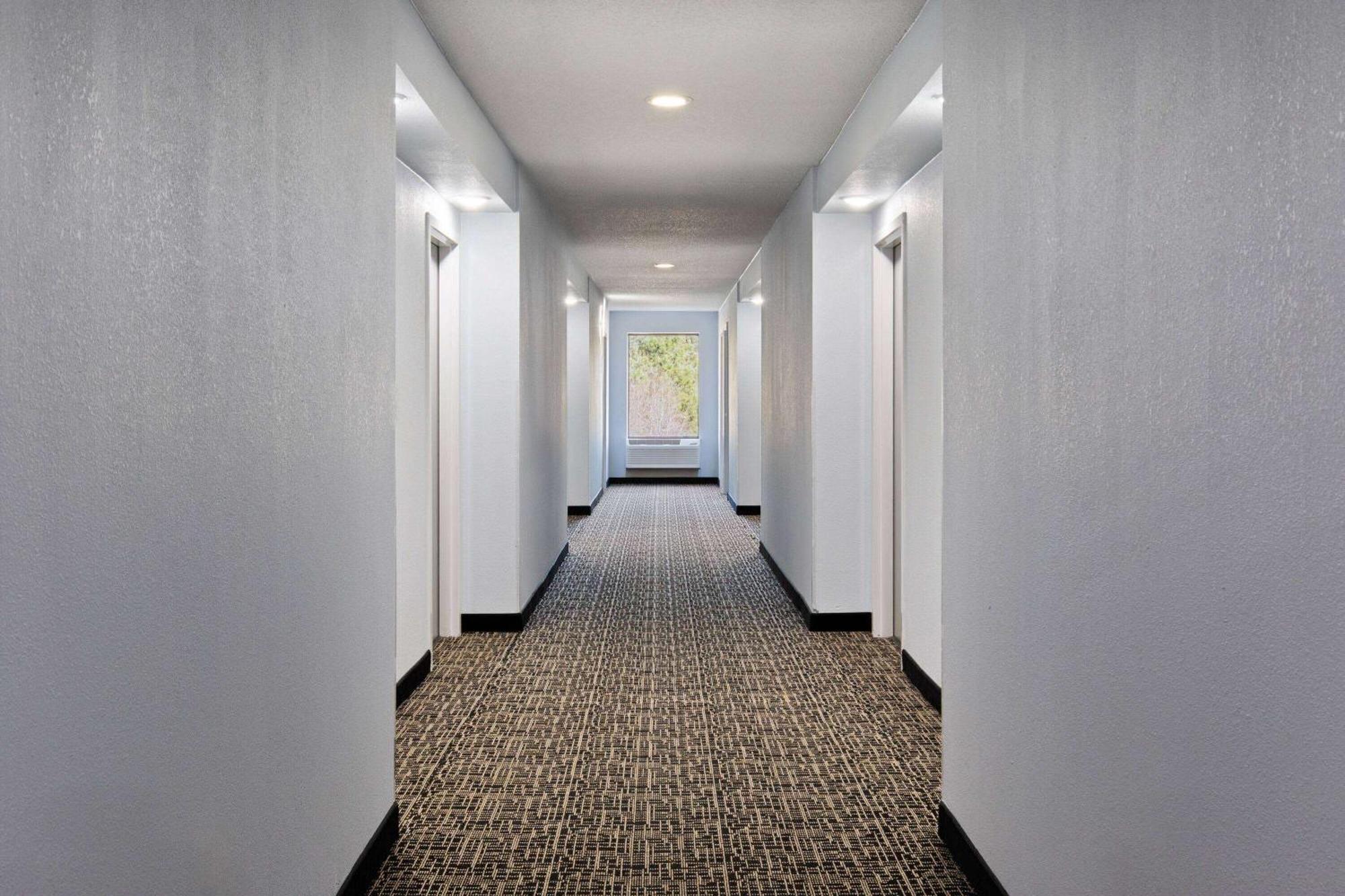 Hotel Baymont By Wyndham Creedmoor Exteriér fotografie